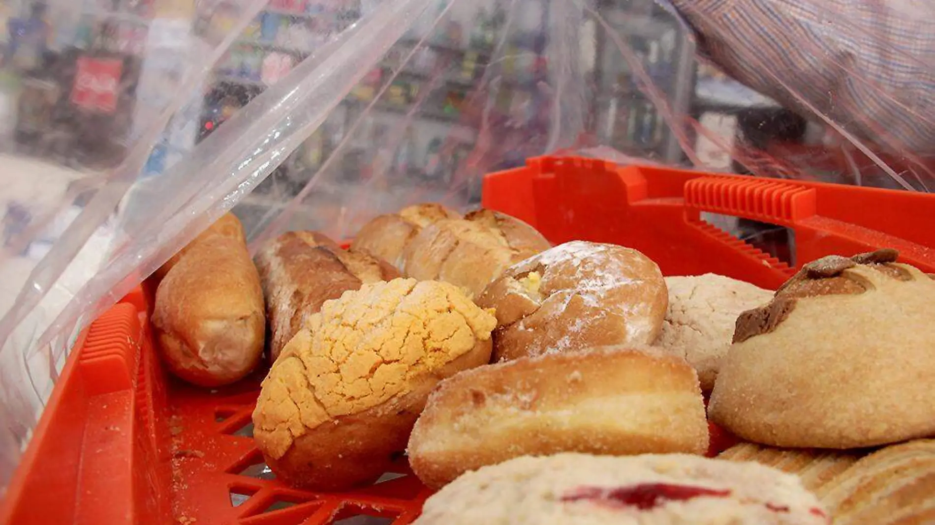 Pan dulce y bolillo